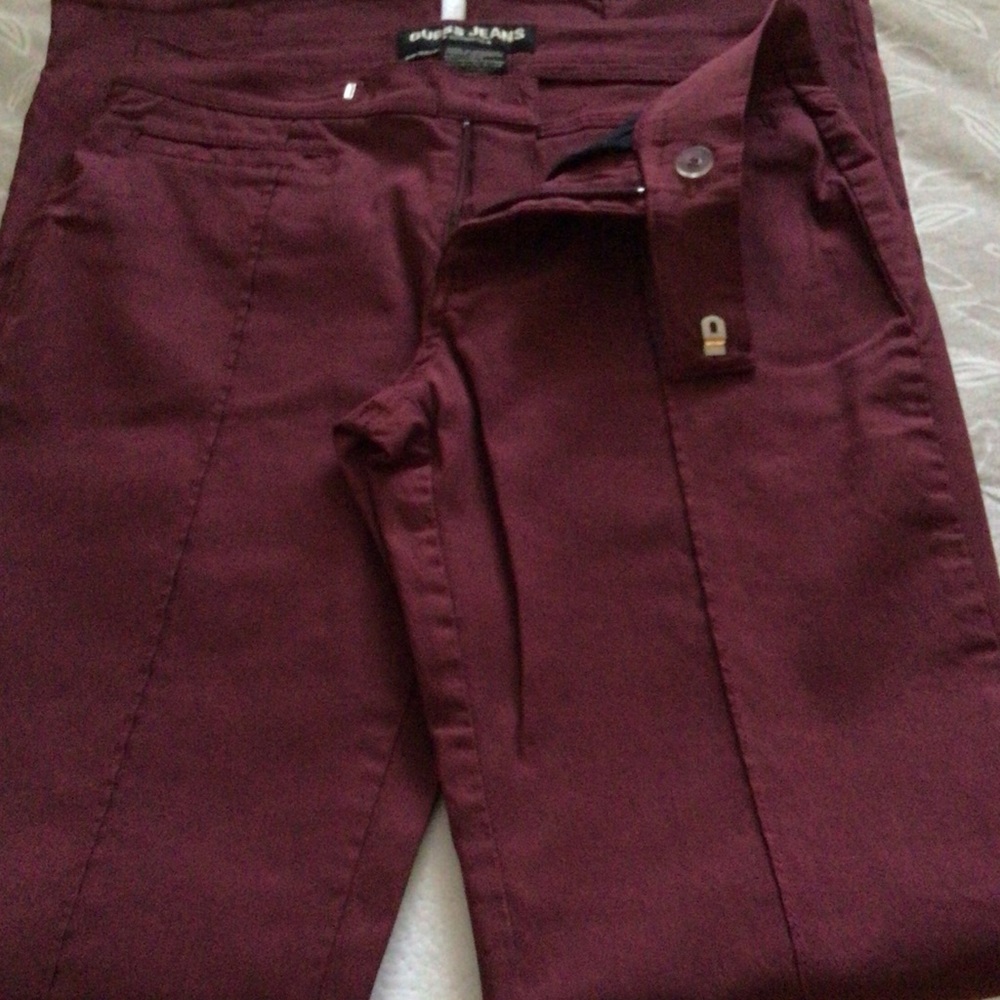 GUESS JEANS Authentic Stretch Bootcut Slim Fit Jeans in Burgundy, Size 29